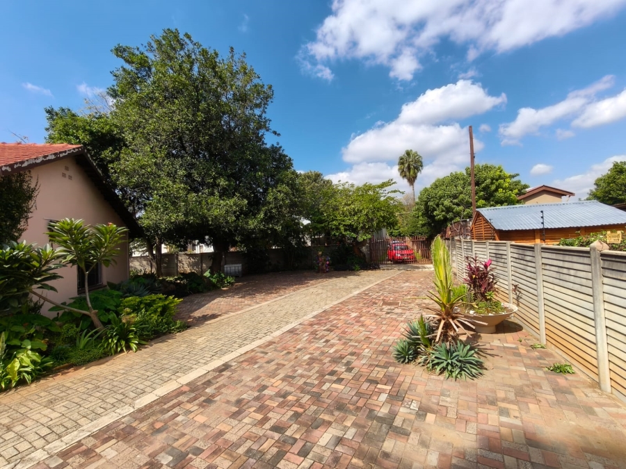 3 Bedroom Property for Sale in Rustenburg Central North West